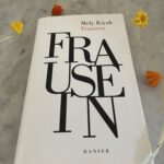 Frausein von Mely Kiyak Buchcover – Rezension und Analyse